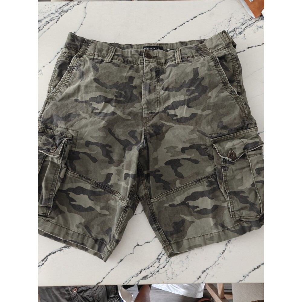 American Eagle Cargo Shorts Mens Size 38 Camo Cotton Utility Next Level Flex